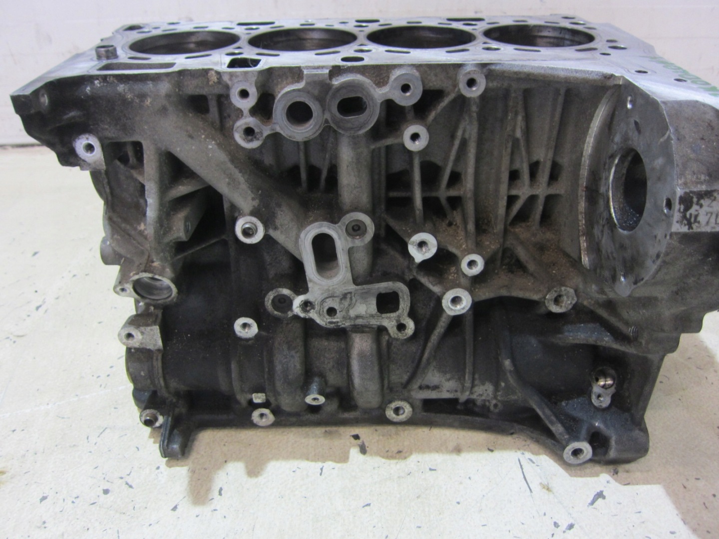 BMW E90 E60 X3 E83 BLOK MOTORU DOL N47D20A N47