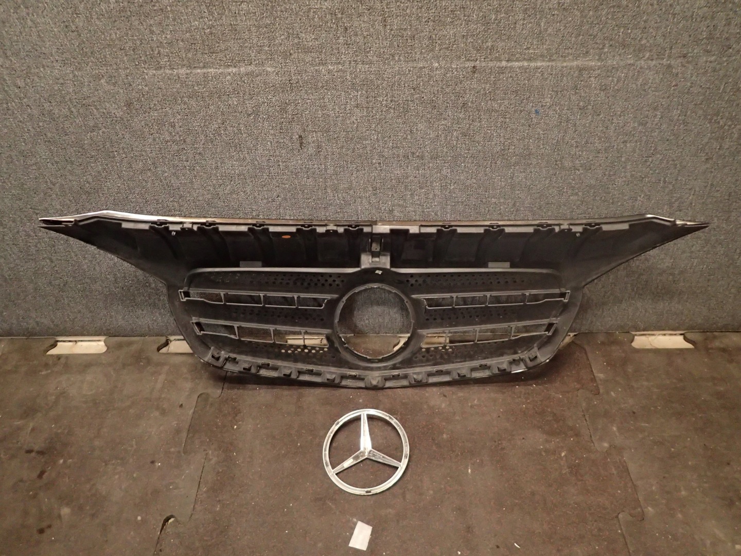 GRILLE MERCEDES CITAN W415