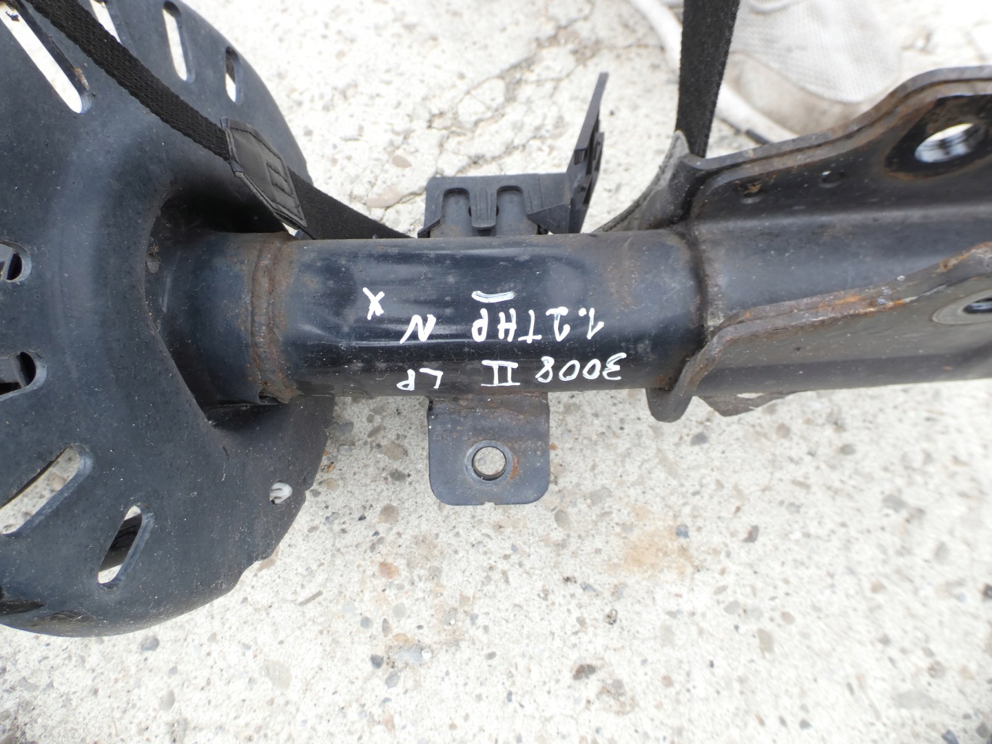 shock absorber left right front Opel Grandland X 1.5D 9819718680