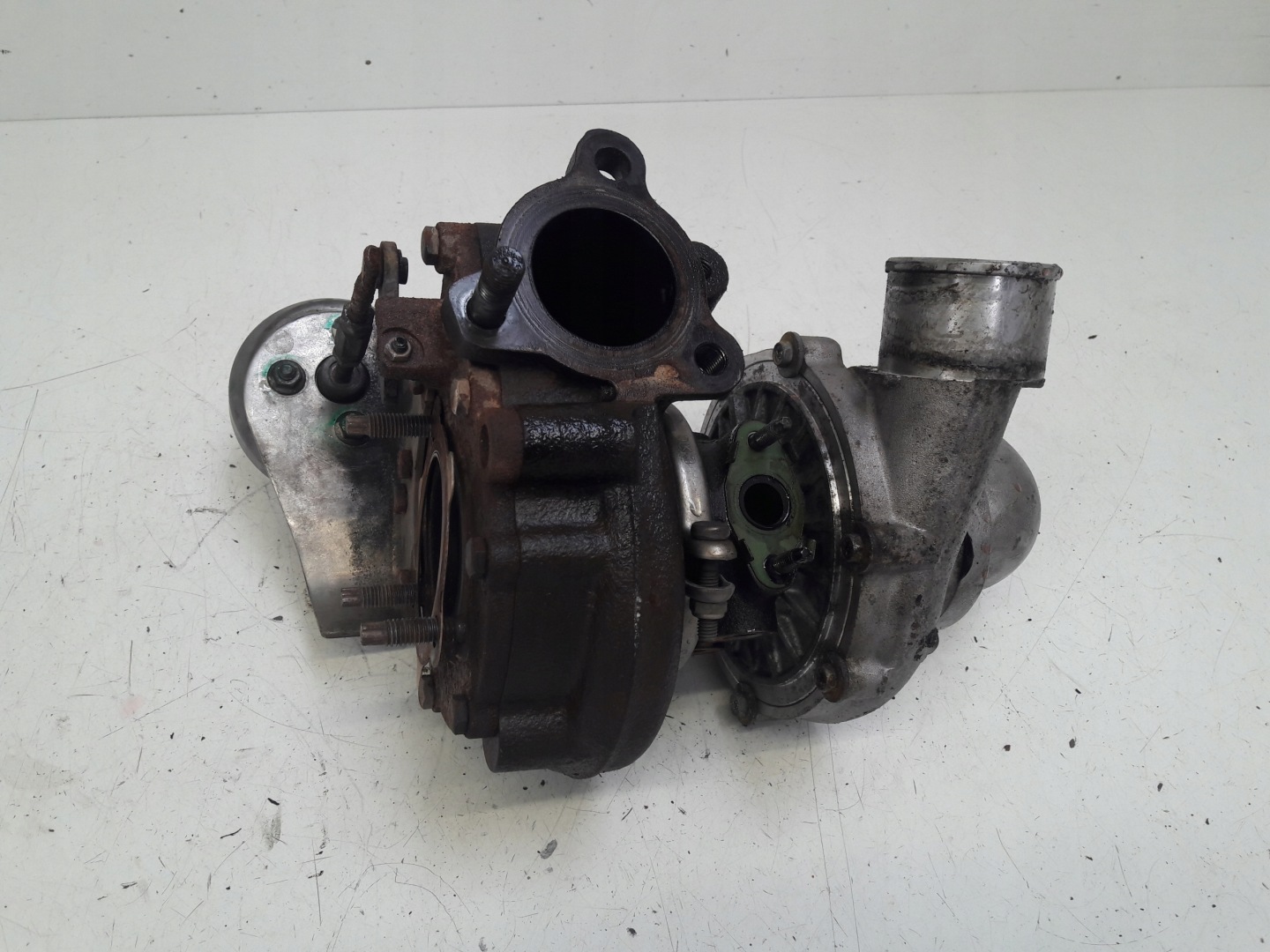 turbo 1720126060 Toyota RAV 4 III