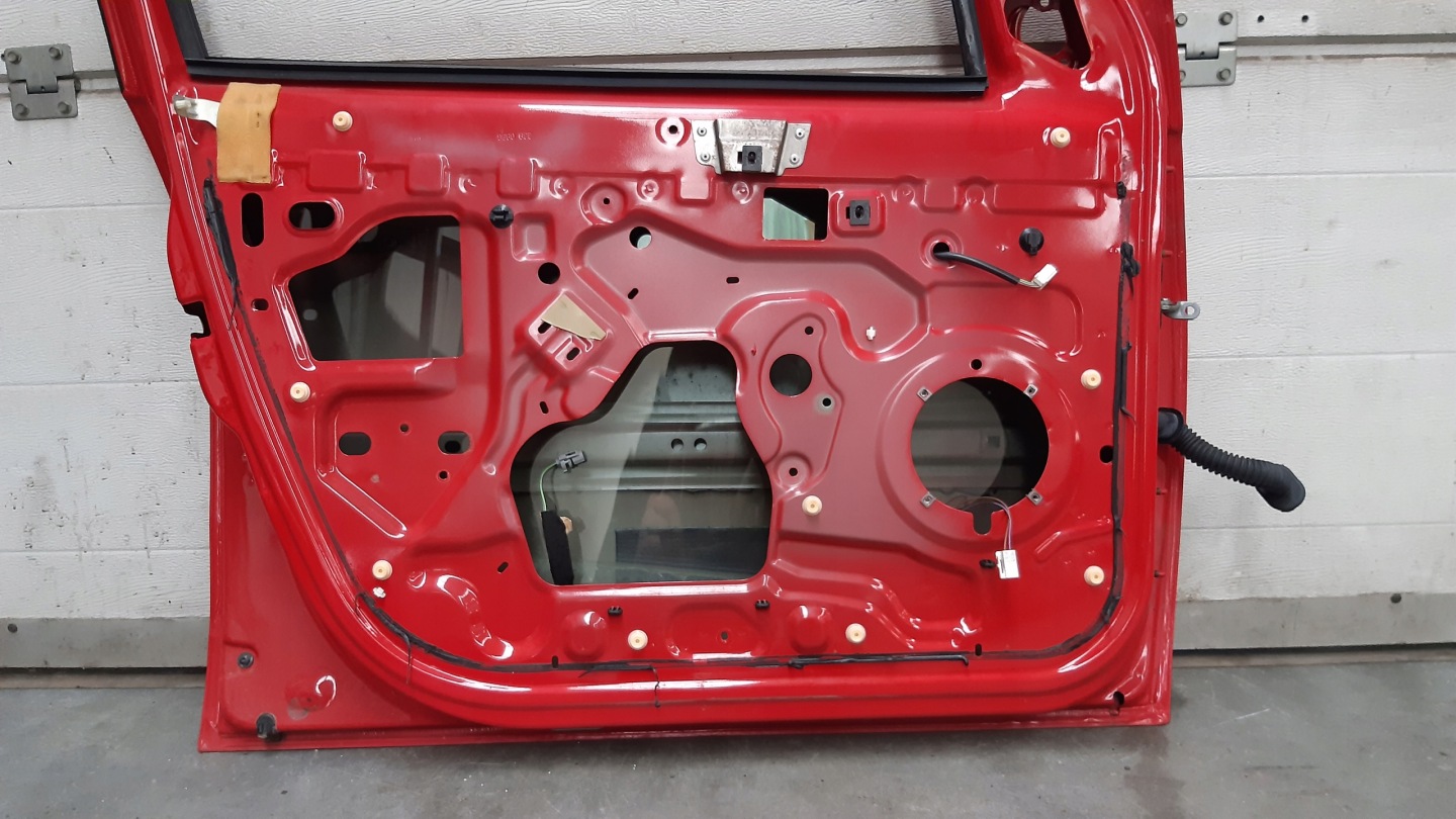 door left front OV21D Dacia Sandero