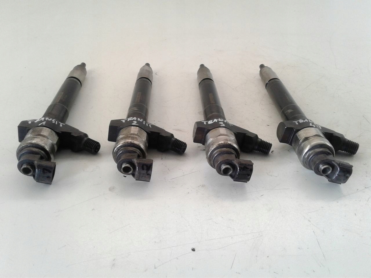 injector 0950007060 Ford Transit 2,4 TDCi