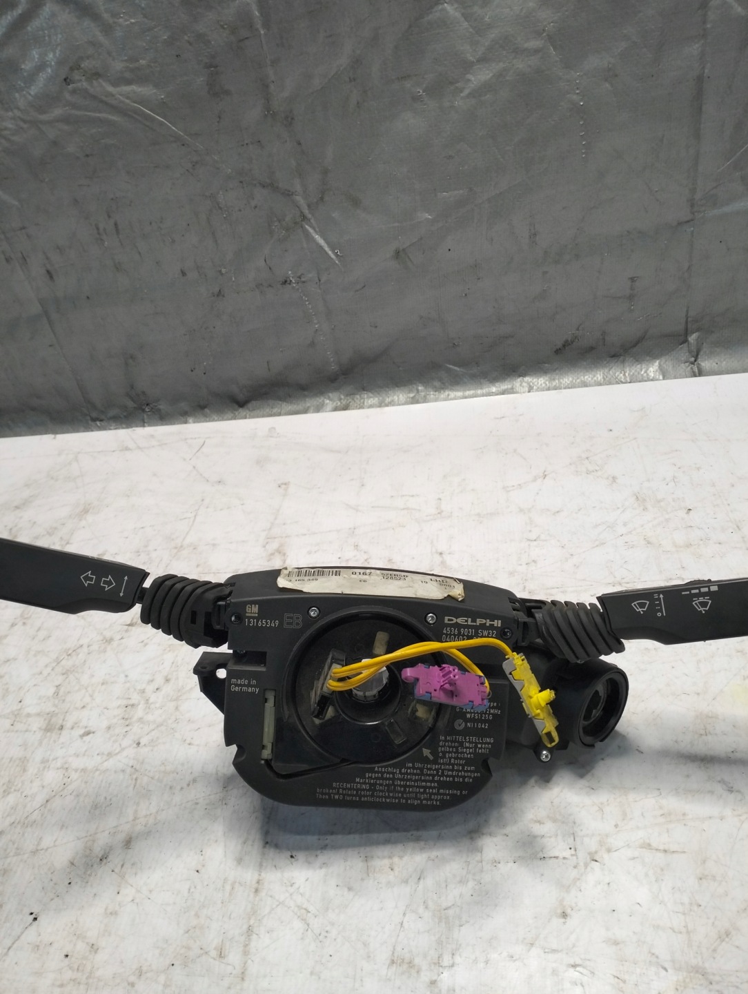 steering wheel levers and controls ignition ring Opel VECTRA C OE 13165349EB