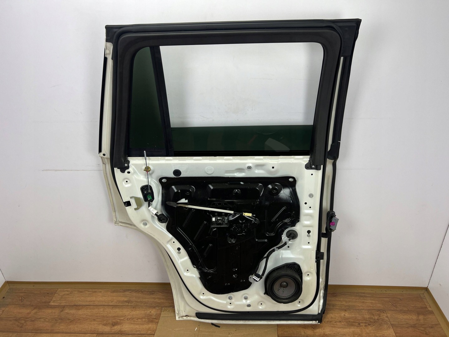 door rear. left Cadillac Escalade IV 2015+