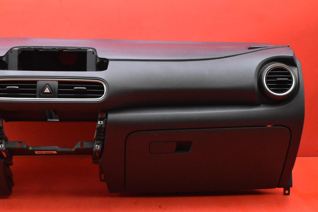 dashboard instrument panel console cockpit airbag HYUNDAI KONA 1 and 17-19