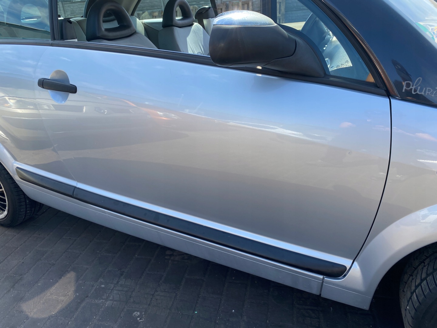 door right front front Citroen C3 Plurier 03-09 code lakieru EZRC