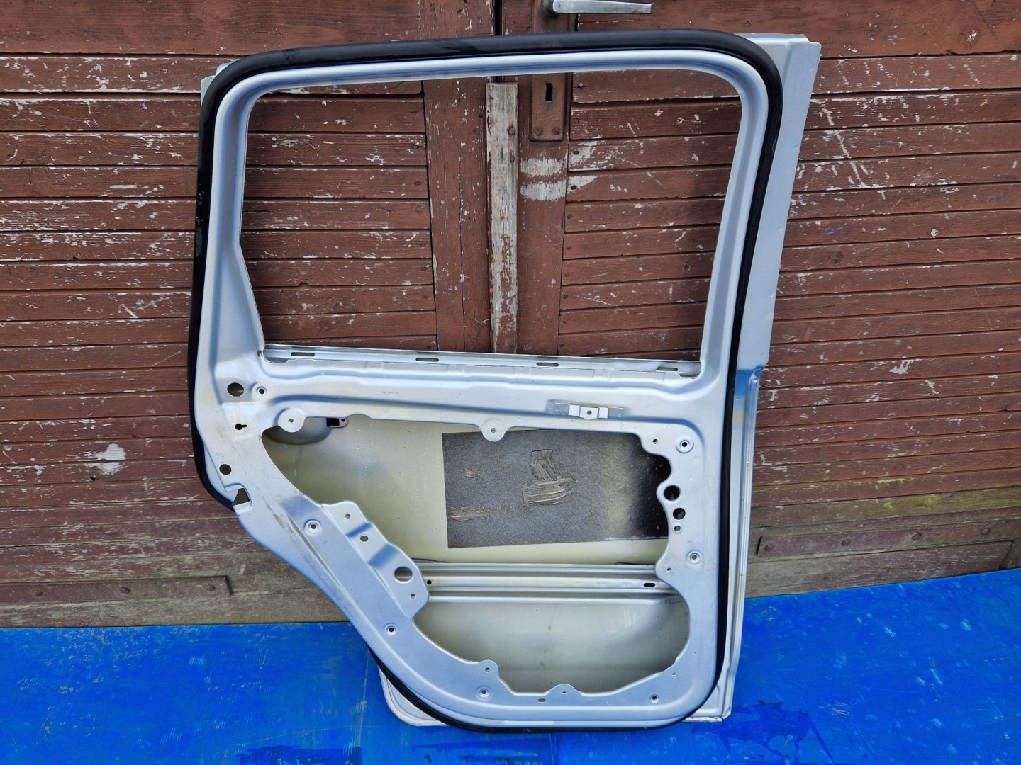 TÜR LINKS HINTEN VW POLO IV 2002R->2008R