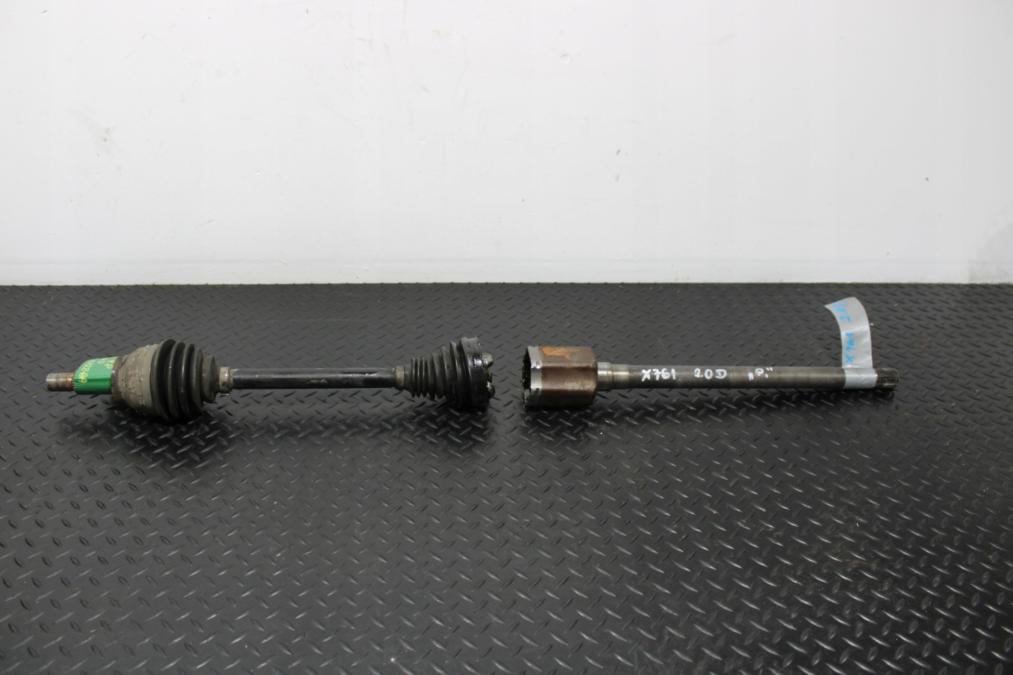 semi-axis semi-axis right front JAGUAR F-PACE X761 HK83-3N128-AA