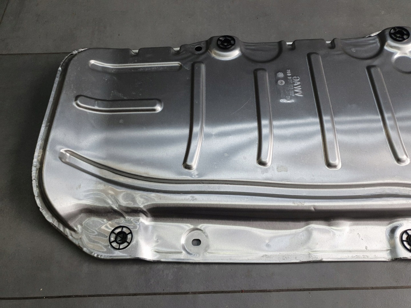 Audi A3 8Y hb Blende Abdeckung termiczna 5Q0825701E