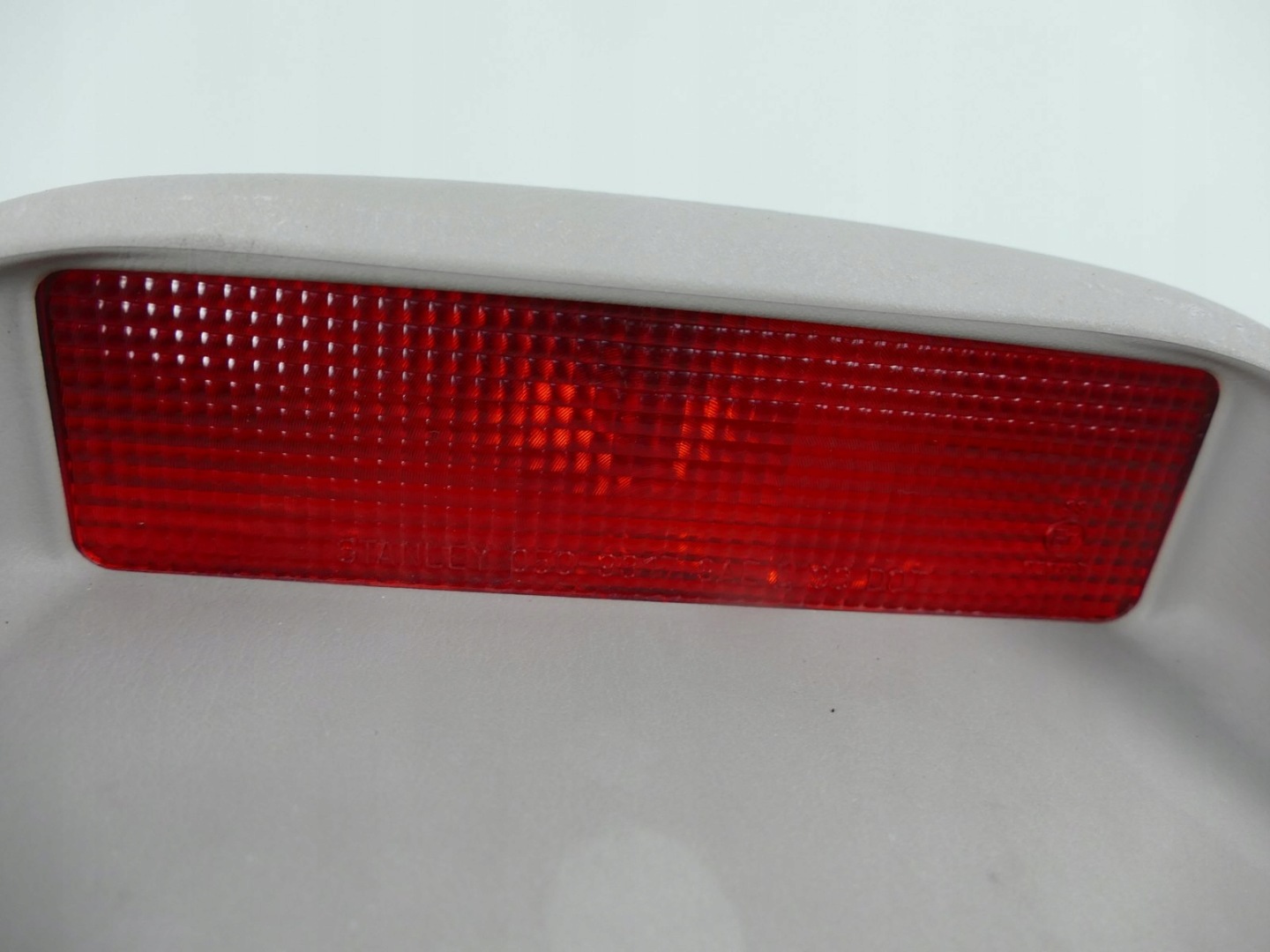 MAZDA 626 GF sedan TRZECI STOP light STOPU