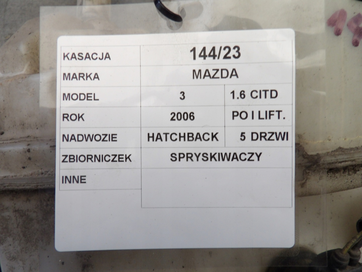 BEHÄLTER SPRITZDÜSE MAZDA 3 LIFT 860142-721