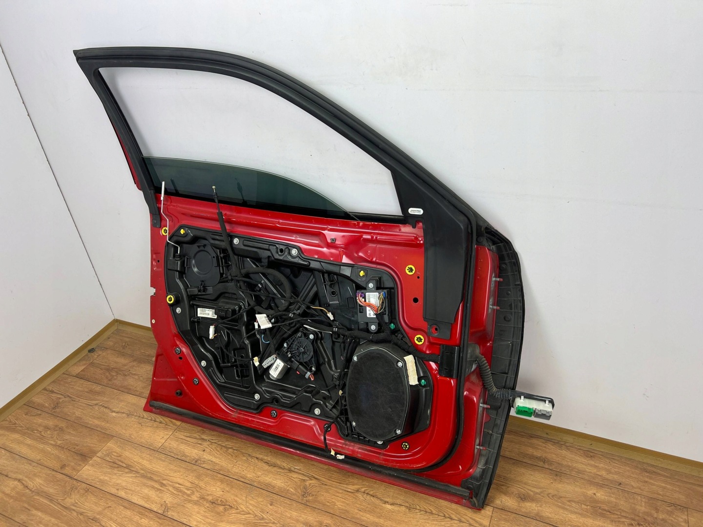 door front left Dodge Charger 2015+