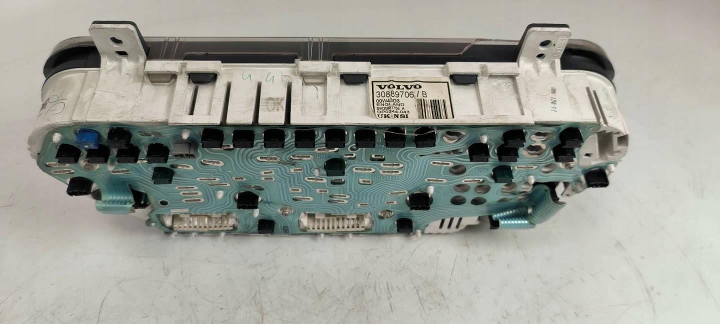 dials clock EU 30889706B VOLVO S40 V40 and