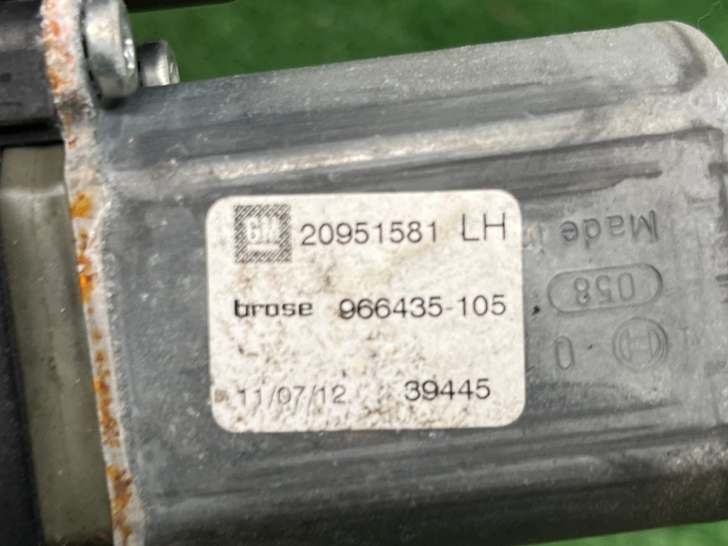 ELE mechanism windows left front OPEL INSIGNIA 20952452LH