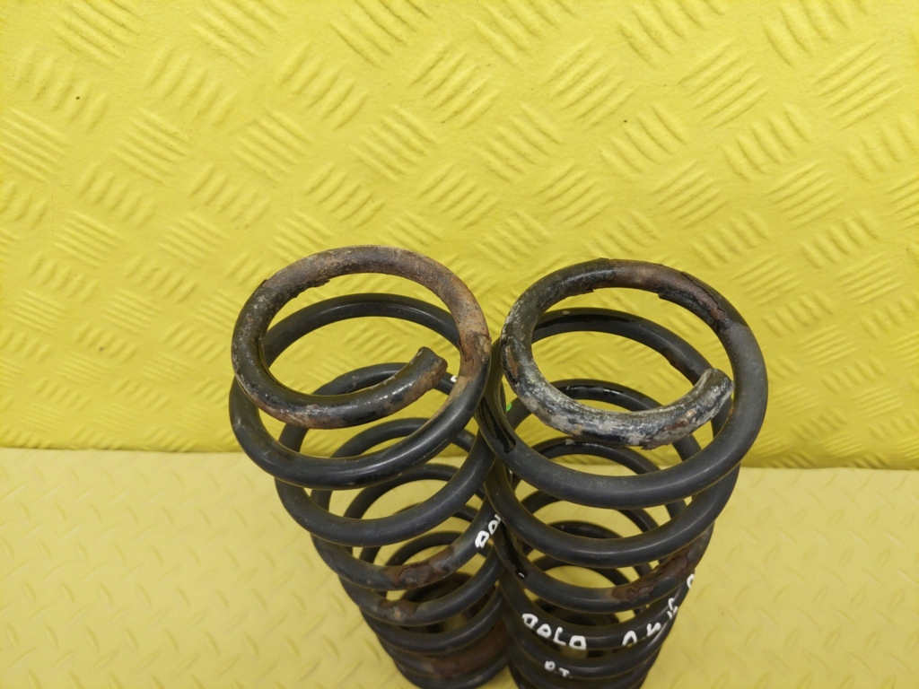 VW POLO IV 1.4 sedan springs springing rear part