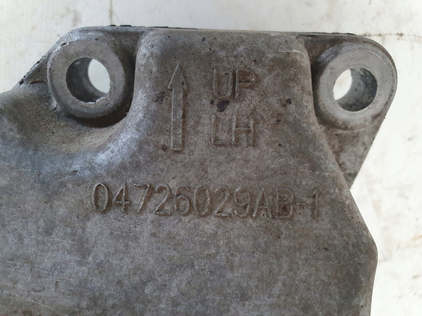 DODGE Challenger AWD 4x4 Support Support plaque Moteur Droit Gauche