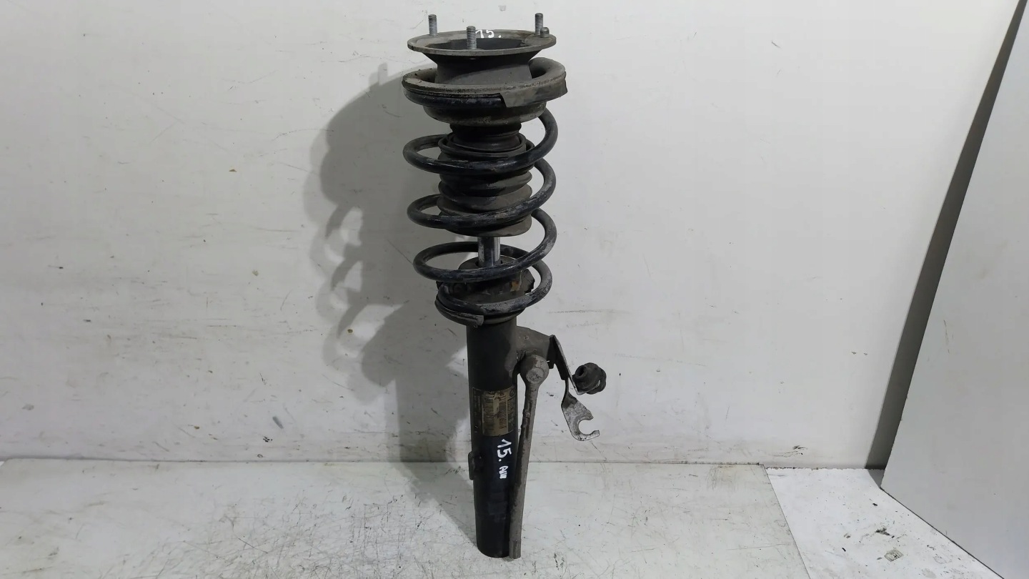 TLMIČ PREDOK PRAVÝ 6772924 BMW E90 E91 E92 2.0D