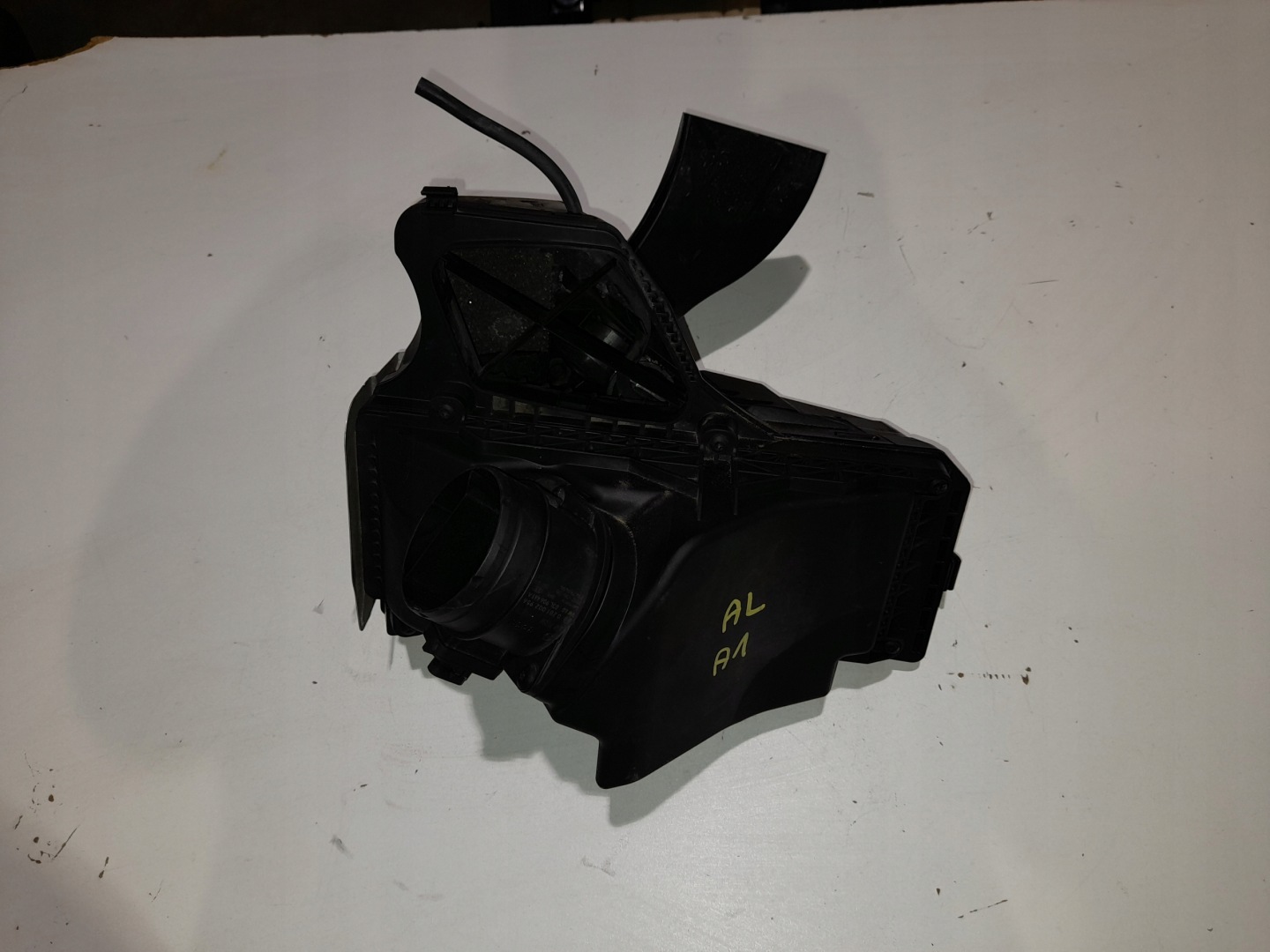 GEHÄUSE FILTER LUFT AUDI A4 A5 Q5 8K0133835BM