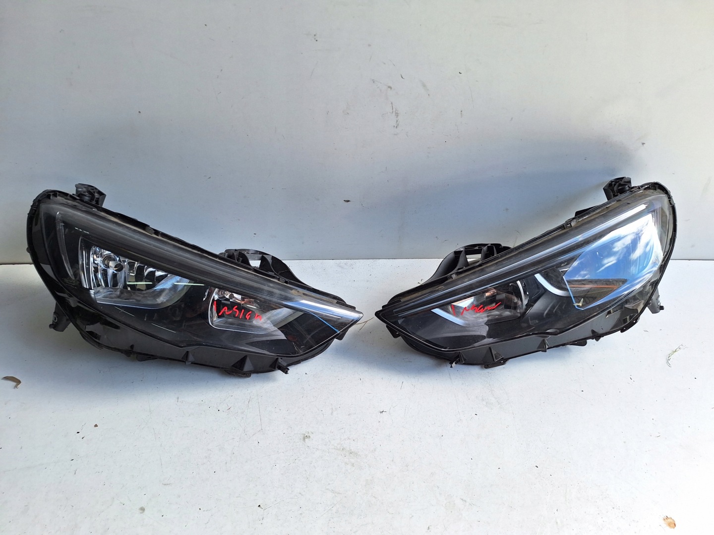 OPEL INSIGNIA B 17-20 light right + LED UK