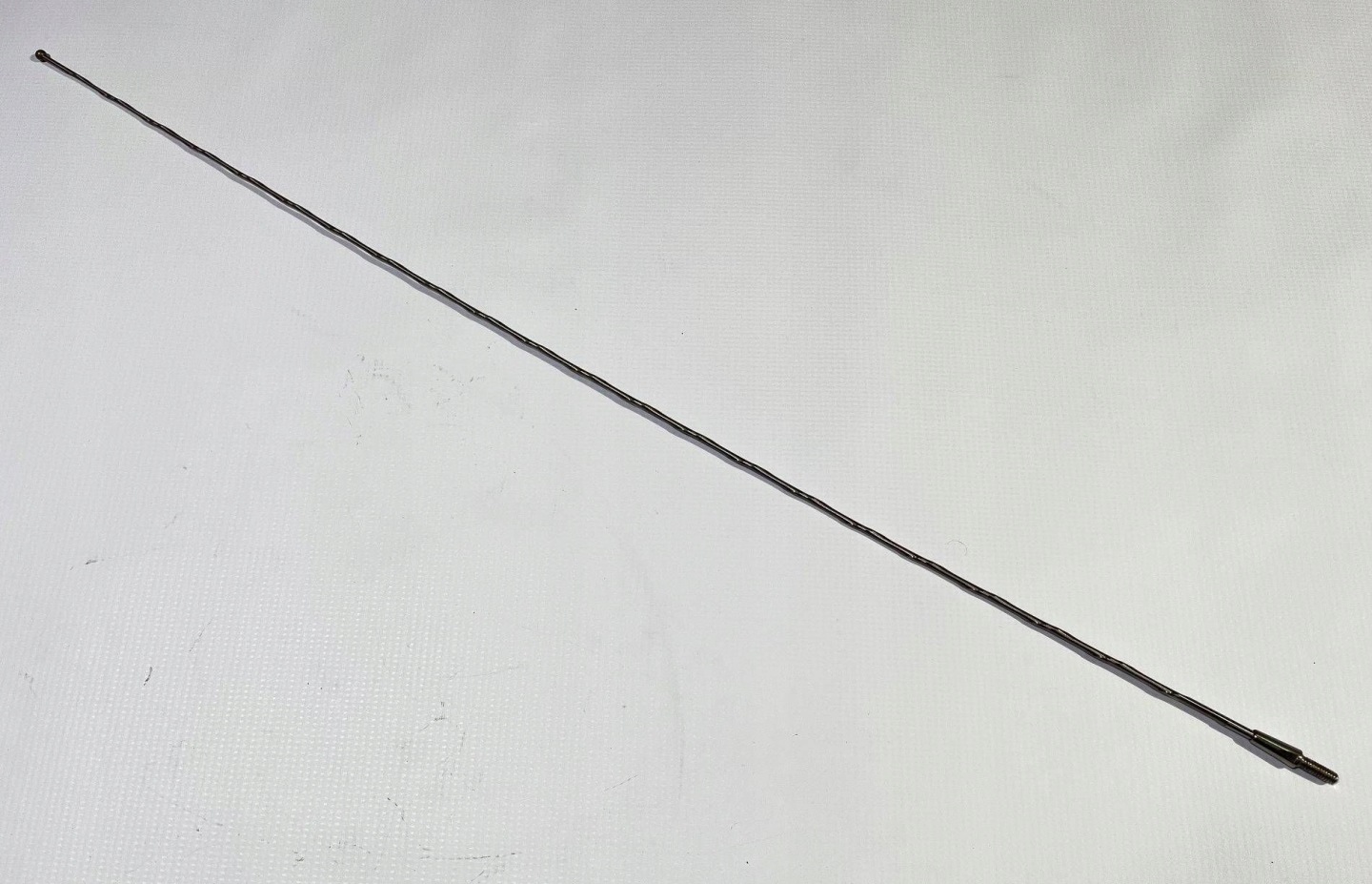 Bat antenna radiowa parafango Dodge RAM 1500 2009-2018