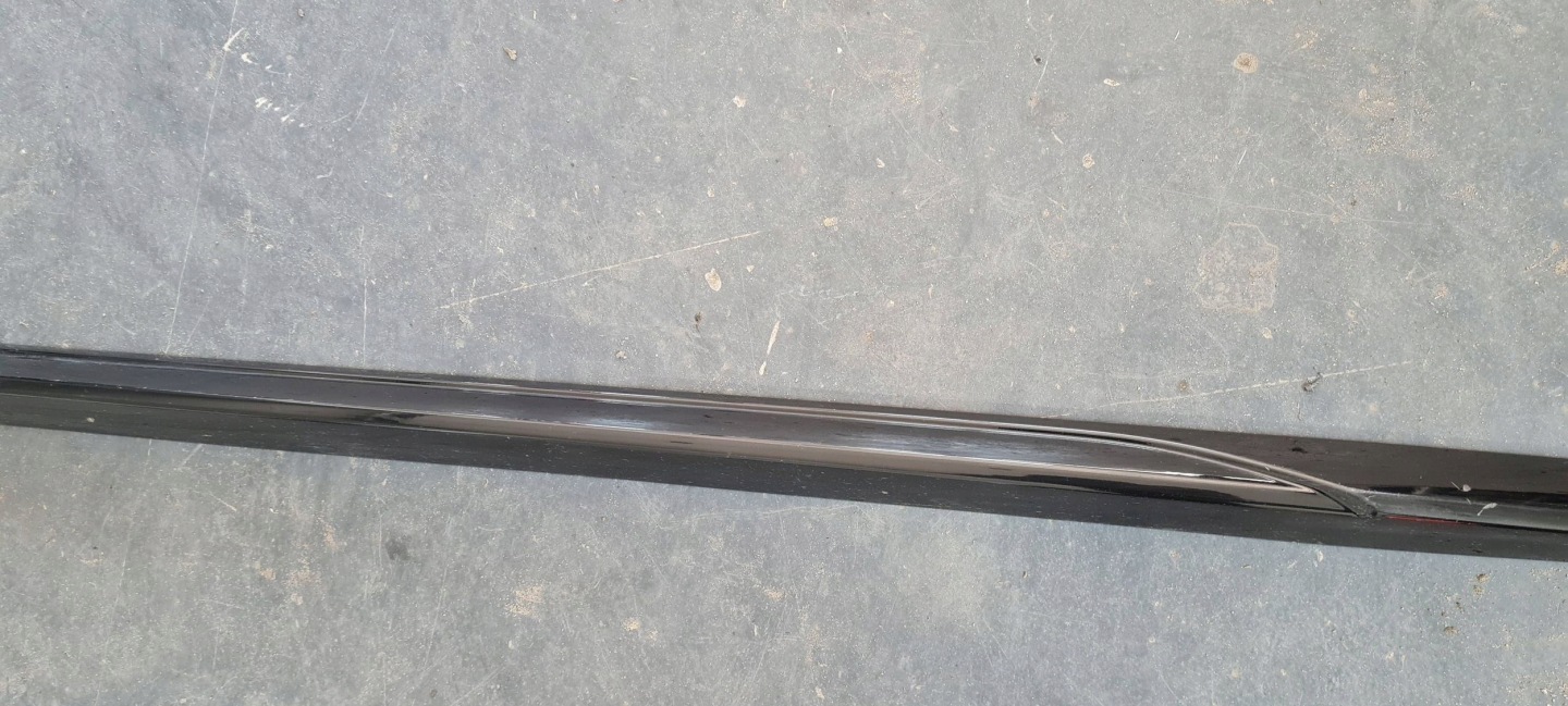 A4 B9 8W LIFT S4 moulding threshold cap left 8W0853931A SLINE