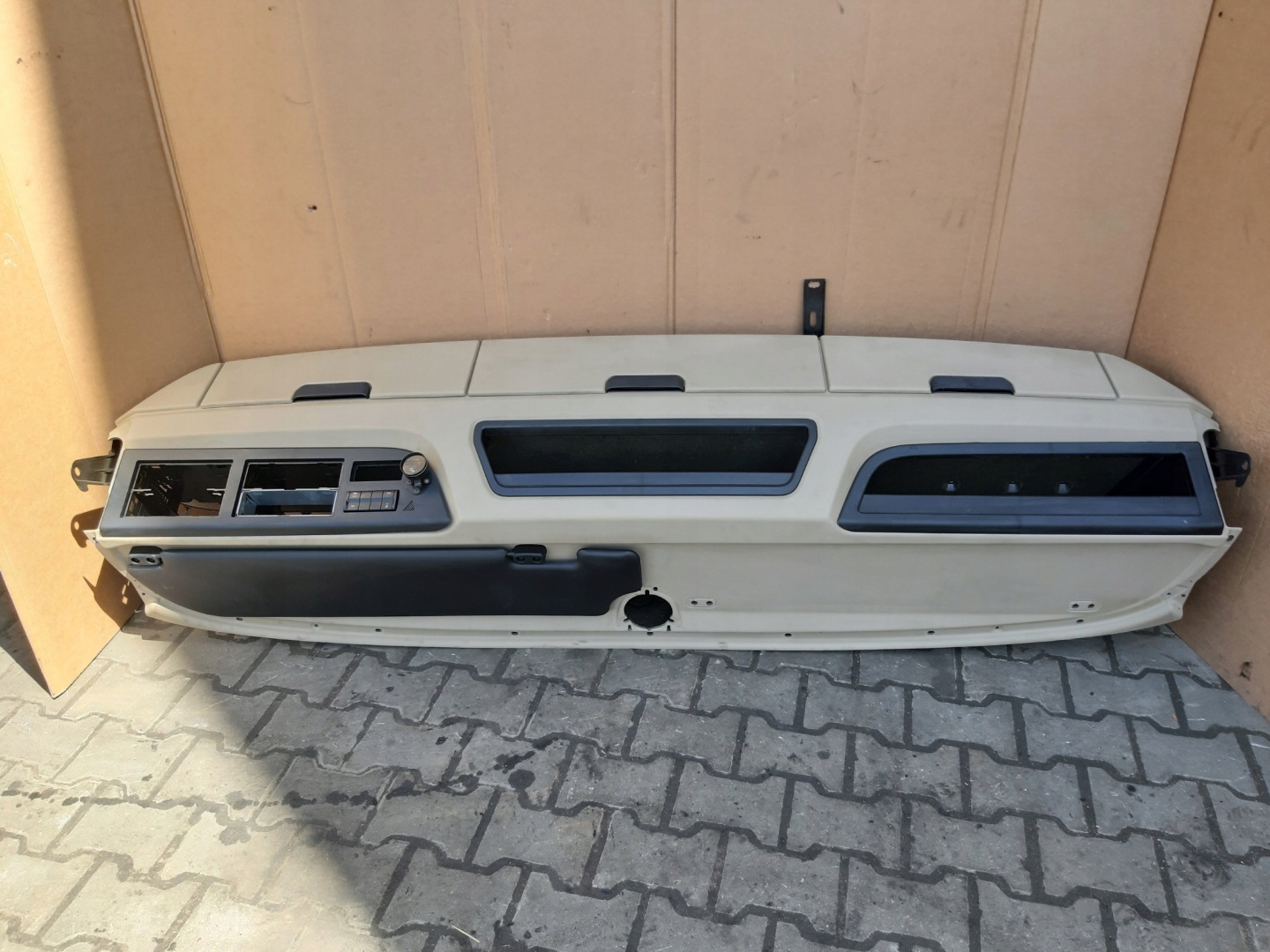 POLKI upper passenger compartment console upper SCHOWKI visor MERCEDES ACTROS MP4