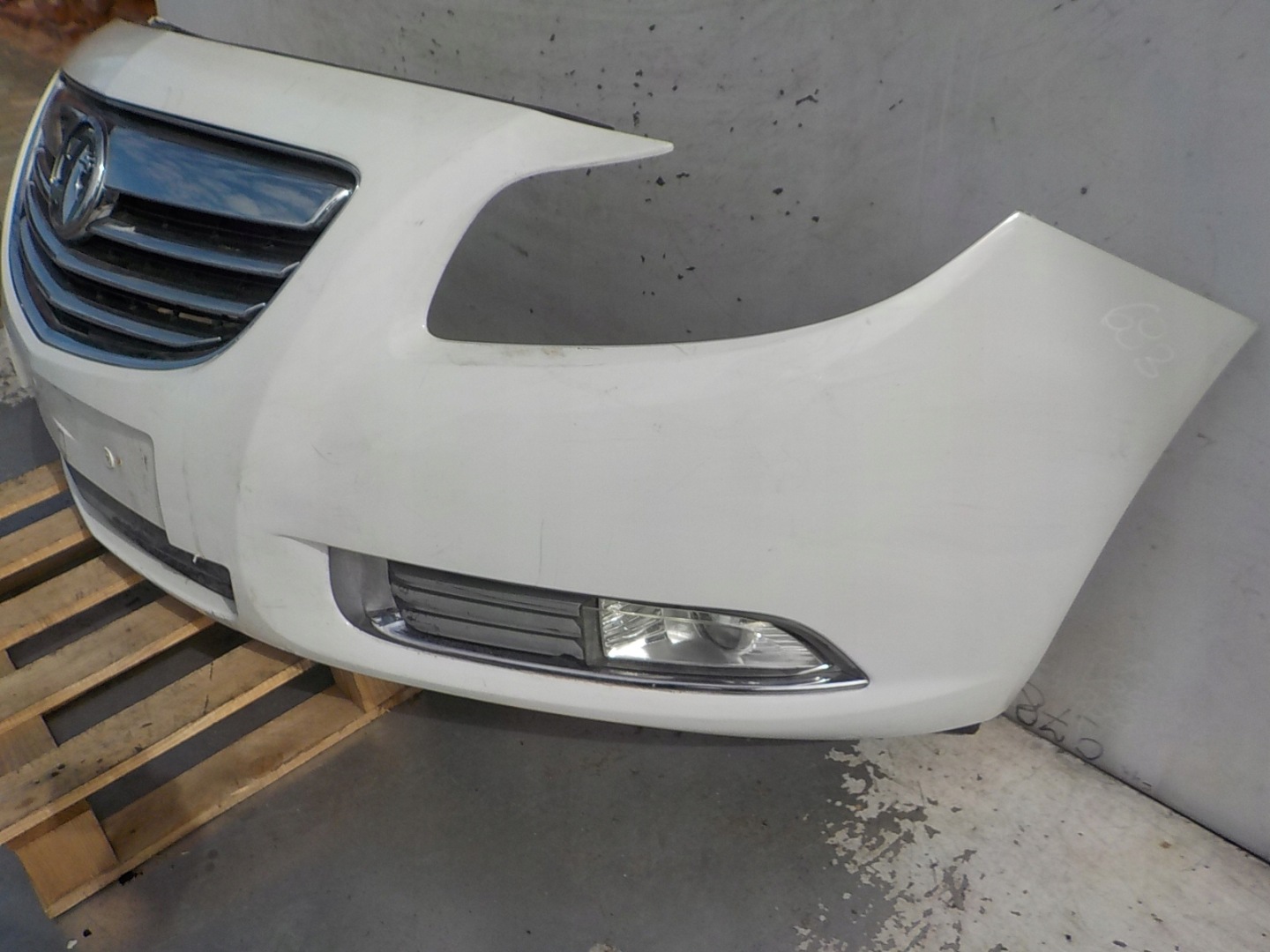 683 OPEL INSIGNIA A nárazník předek přední