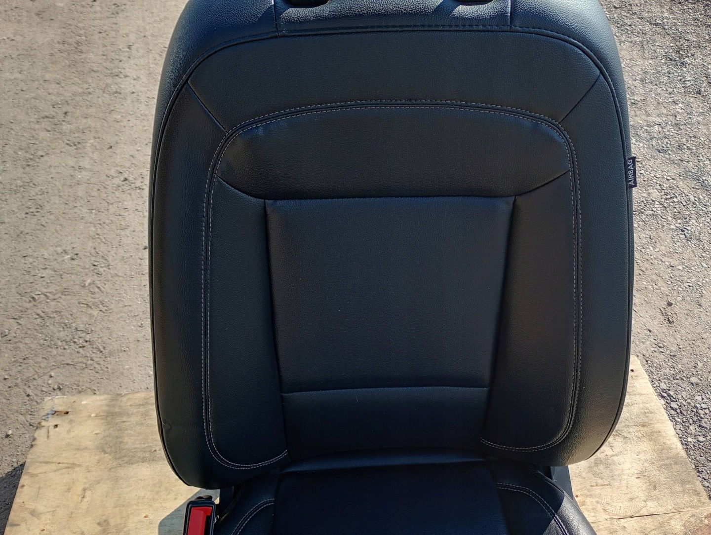 seat front front left driver´s Ford Explorer VI 2020