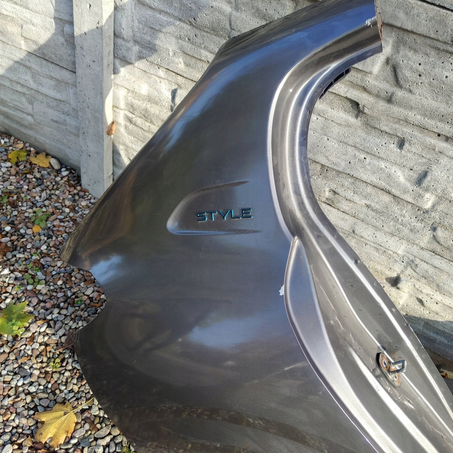 quarter rear rear part side right Peugeot 208