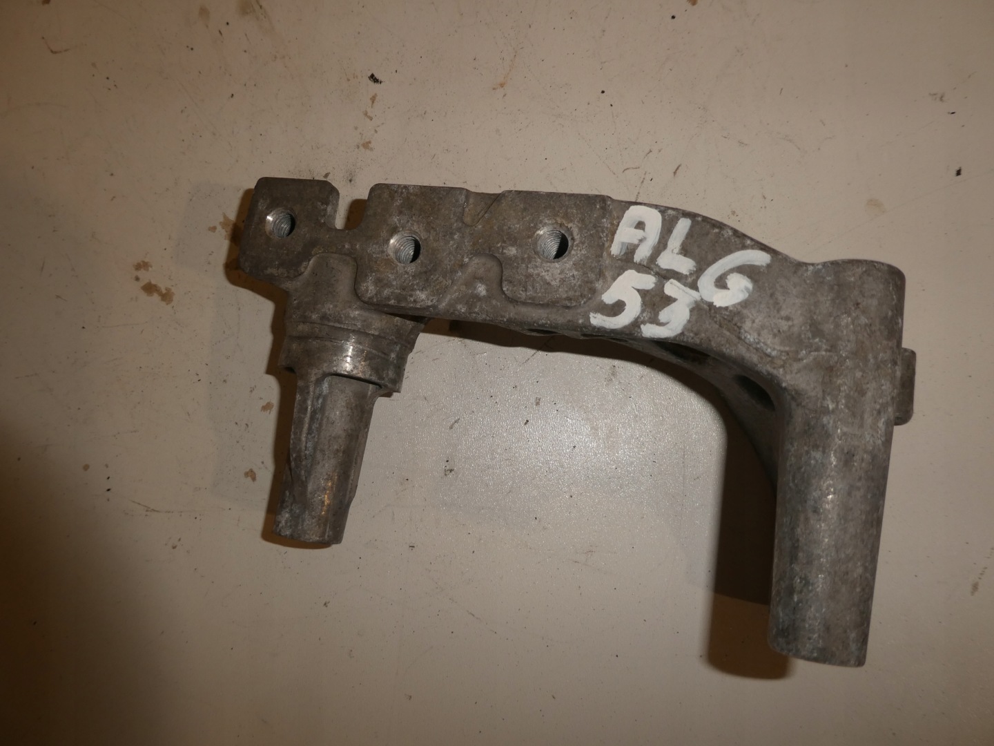 engine mount VW SEAT SKODA VW 04L199207B