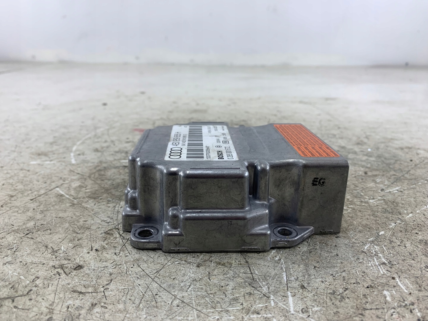 AUDI A8 D3 modul SENSOR airbag 4E0959655H