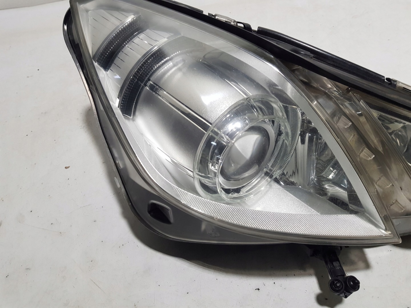 light XENON BI-XENON right front MERCEDES W207 C207