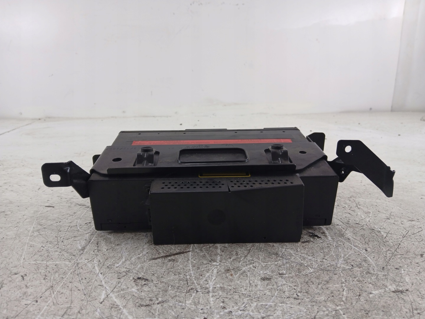 BMW E90 E91 E87 E81 měnič PLYT 9133083