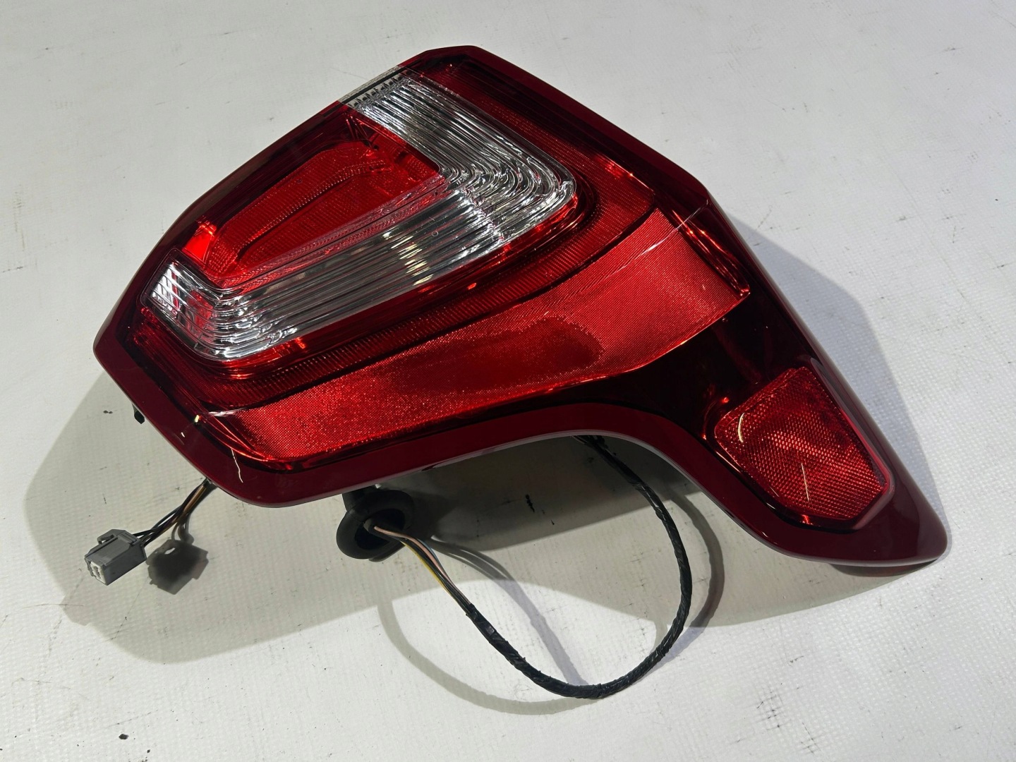 light rear rear part right LED original Ford Explorer V 2016