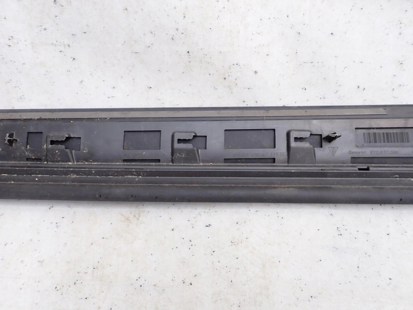 PORSCHE CAYENNE III 3 17-> cap moulding door right front