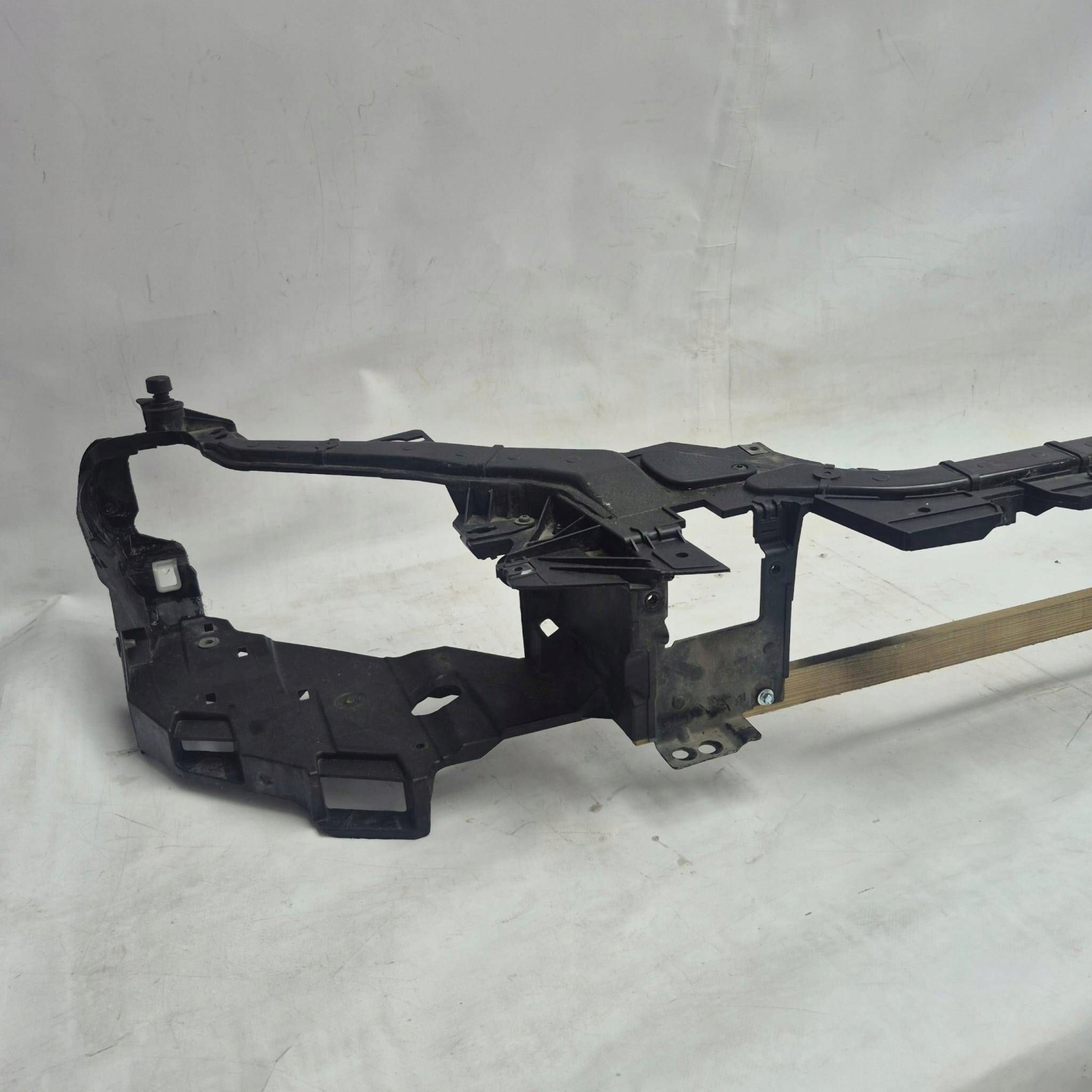 VOLVO V40 II 12- support panel for radiators pillar 31416490