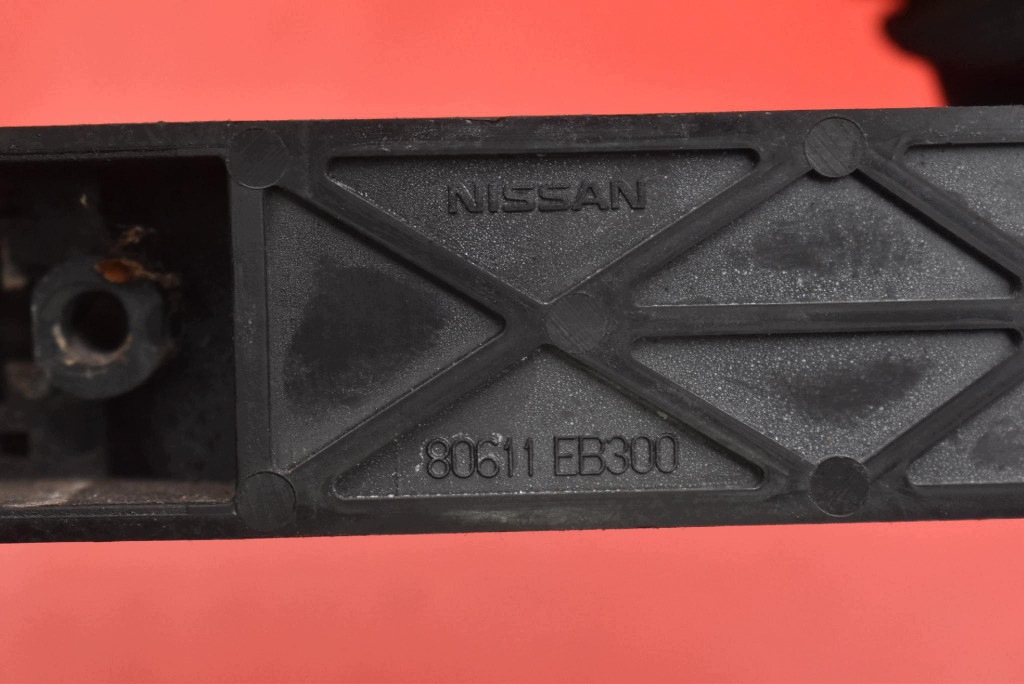 handle right front front black 80611-EB300 NISSAN QASHQAI 1 and J10 06-10