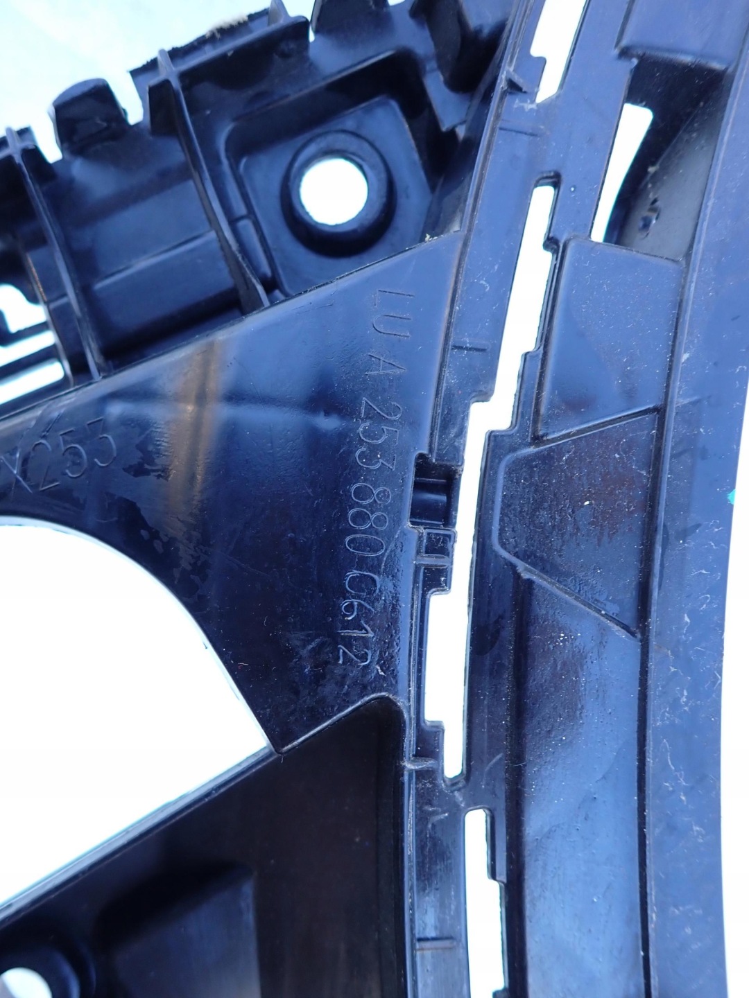 MERCEDES GLC 253 bumper bracket right rear part