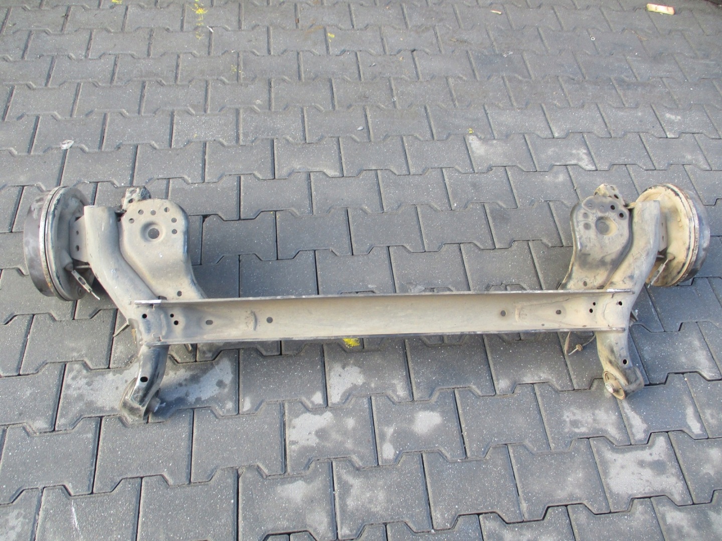 axis rear sususpension FORD ECOSPORT 1,5DCI 20R