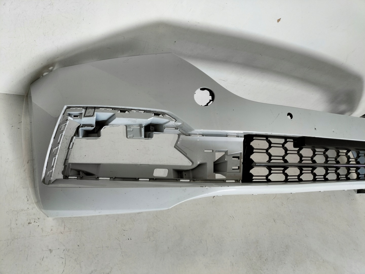nárazník přední předek SKODA OCTAVIA 4 IV 19