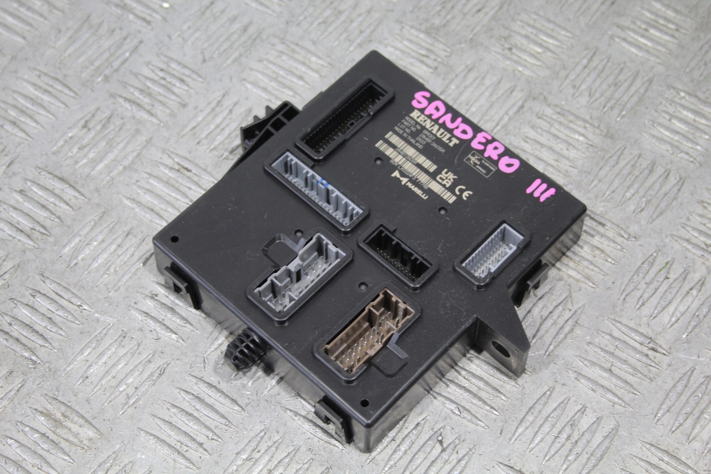 module control unit BCM SANDERO STEPWAY 3 III 284B12605R