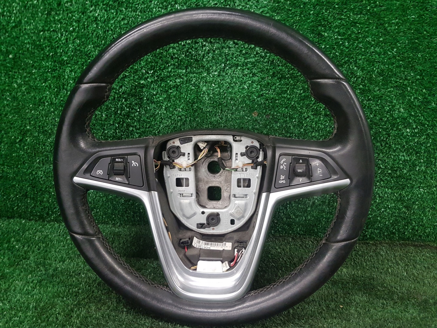 lenkrad OPEL ASTRA J 13351025