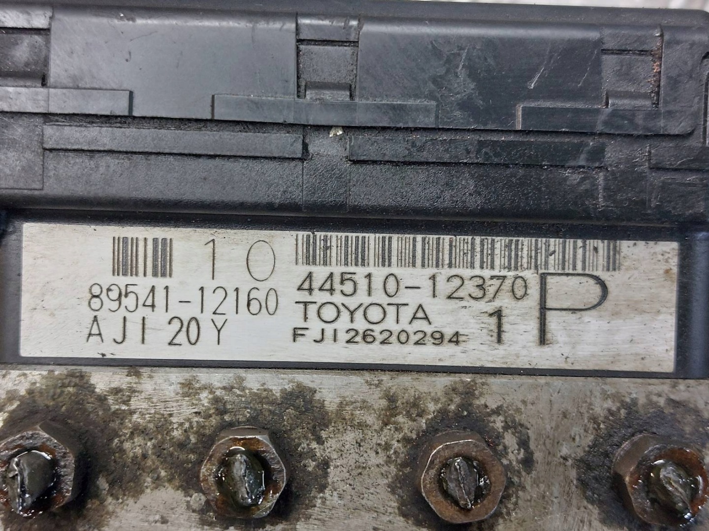 pump control unit ABS TOYOTA COROLLA E11 LIFT 2.0 D4D 44510-12370