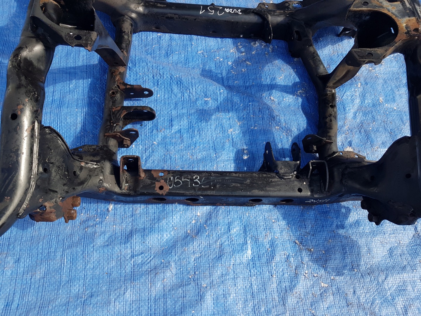 axle beam front of the engine MERCEDES W251 sider subframe axle beam