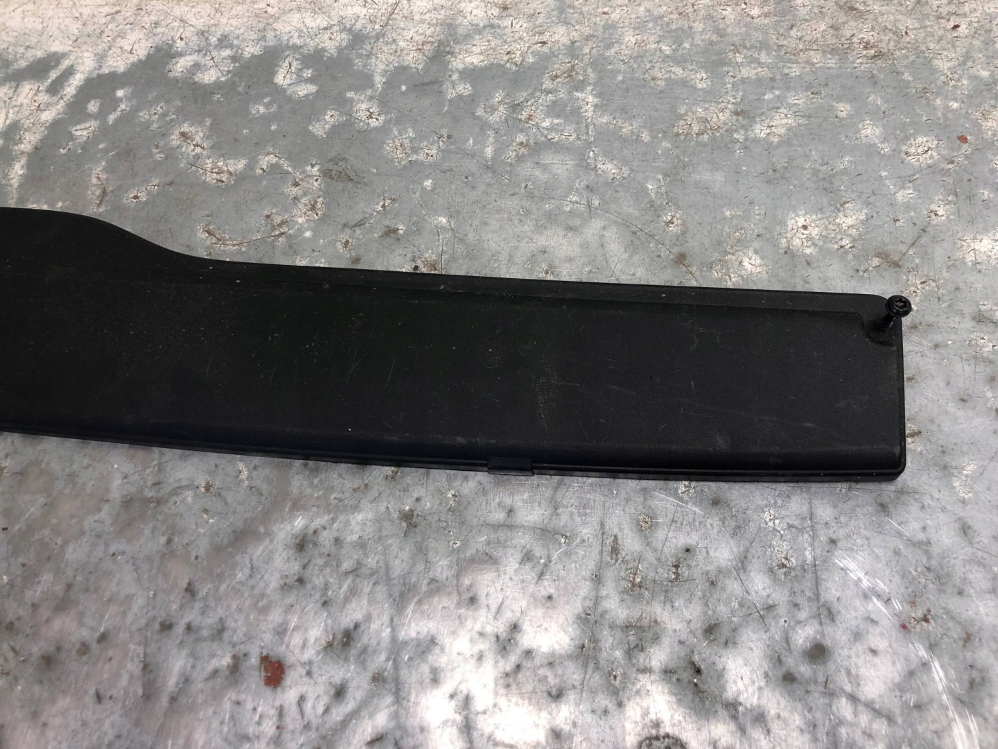 Blende Abdeckung WLOTU luft VW SKODA 5Q0129954F