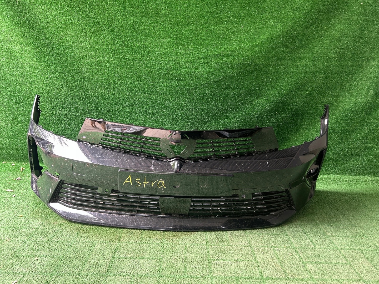 Opel Astra 6 VI nárazník předek přední