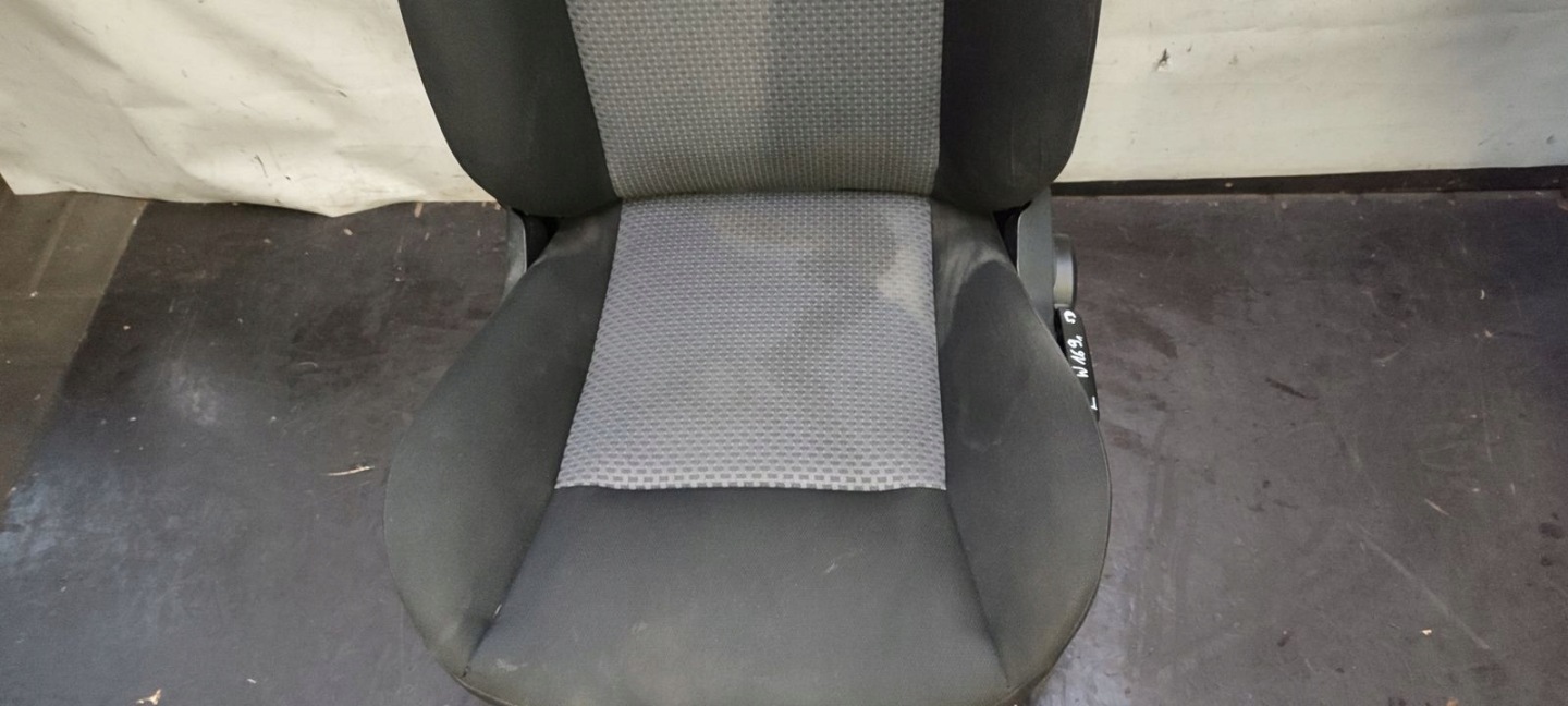 seat front left driver´s Mercedes W169 1,7 5D