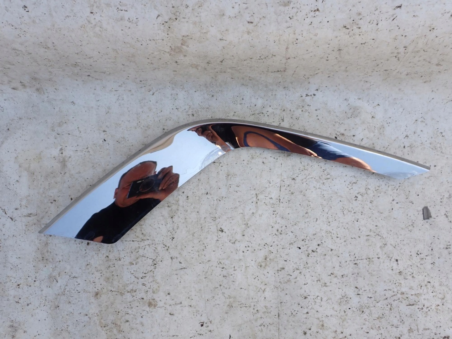 RENAULT TRAFIC III 3 LIFT 21-> moulding CHROM GRILLA right