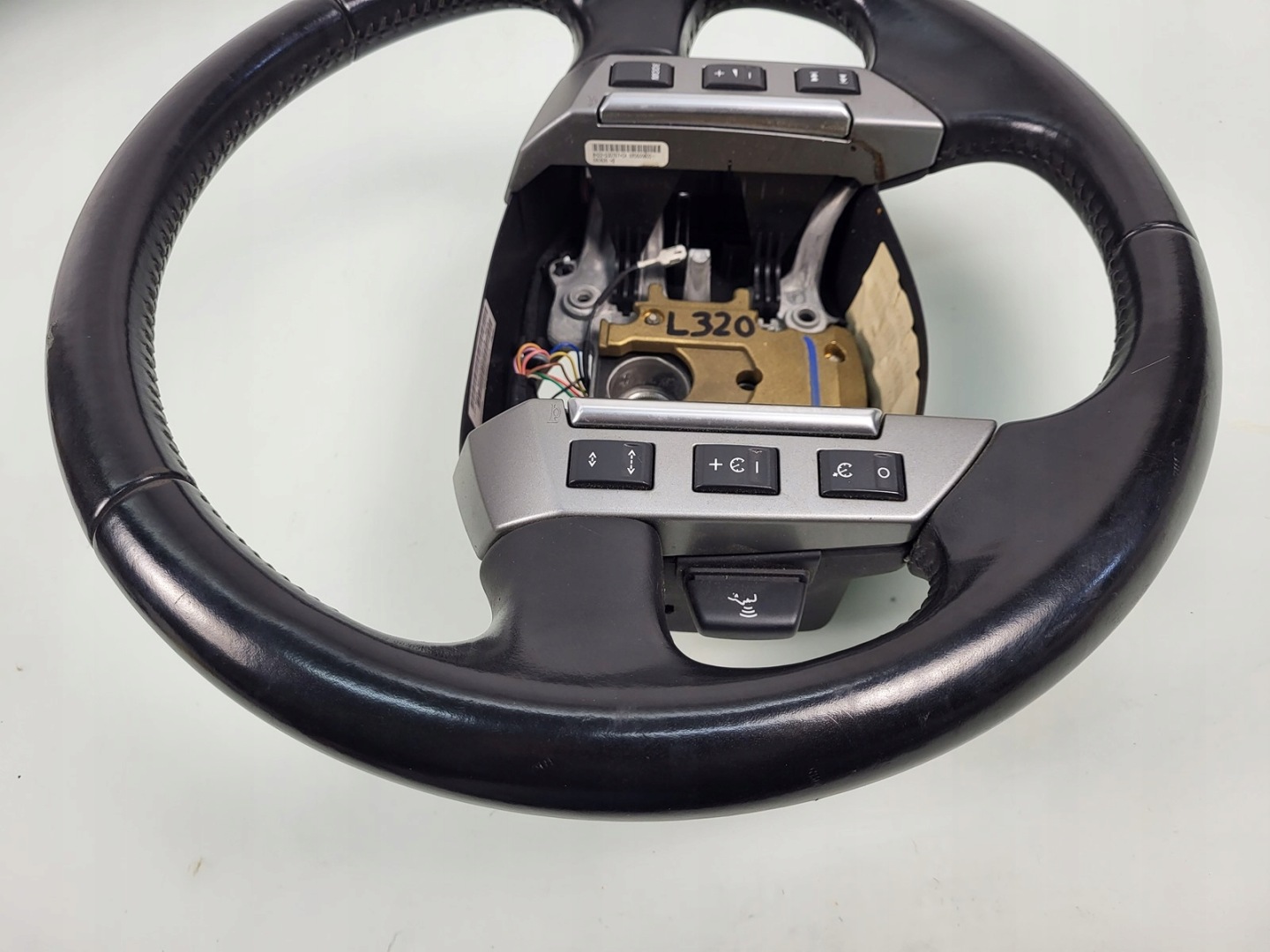 RANGE ROVER SPORT L320 lenkrad MULTIFUNKCYJNA 8H323600CD
