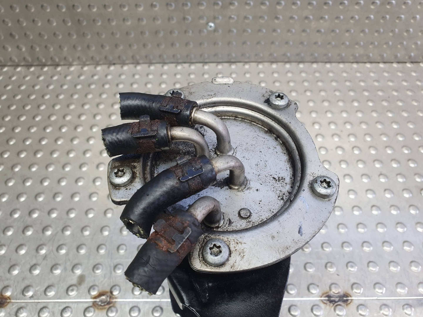 gehäuse filter des kraftstoffsbehälters 1K0127400L 1K0127399CM VW GOLF VI LEON II 1.6 TDI CAY